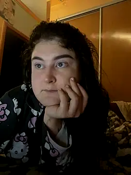 Snapshot of DazzzlingDame chatting on October 19, 2:23 am DazzzlingDame online show from October 19, 2:23 am