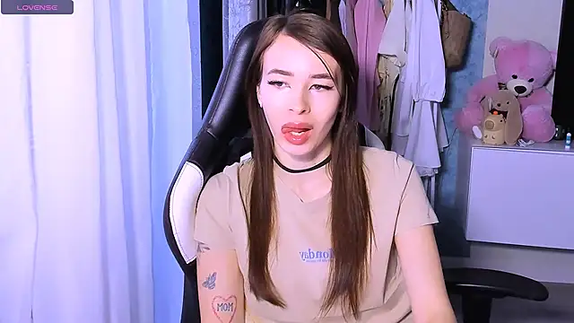 Snapshot of ZoyaMill chatting on September 20, 4:46 am ZoyaMill online show from September 20, 4:46 am