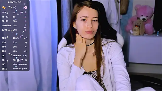 Snapshot of ZoyaMill chatting on September 28, 5:35 am ZoyaMill online show from September 28, 5:35 am