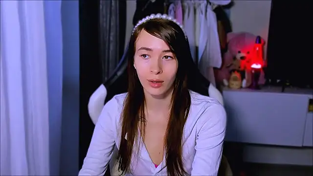 Snapshot of ZoyaMill chatting on October 15, 5:07 am ZoyaMill online show from October 15, 5:07 am