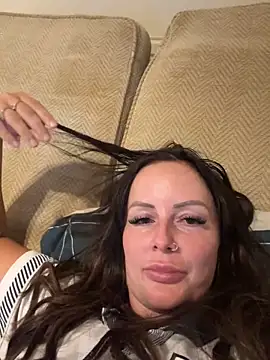 Snapshot of nightingale27 chatting on September 9, 6:40 pm nightingale27 online show from September 9, 6:40 pm