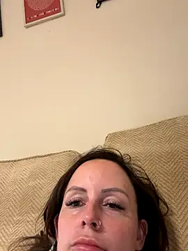 Snapshot of nightingale27 chatting on September 16, 7:48 pm nightingale27 online show from September 16, 7:48 pm