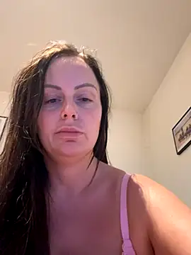 Snapshot of nightingale27 chatting on October 9, 6:28 pm nightingale27 online show from October 9, 6:28 pm