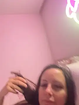 Snapshot of nightingale27 chatting on October 23, 8:18 pm nightingale27 online show from October 23, 8:18 pm