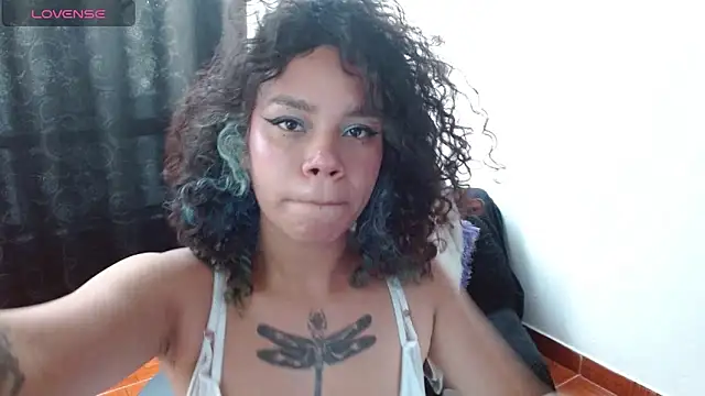 Snapshot of Canela_s1 chatting on May 8, 9:09 pm Canela s1 online show from May 8, 9:09 pm
