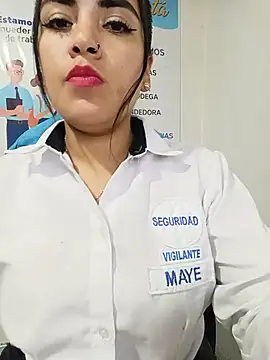 Snapshot of MAYE__13 chatting on May 26, 12:01 pm MAYE 13 online show from May 26, 12:01 pm