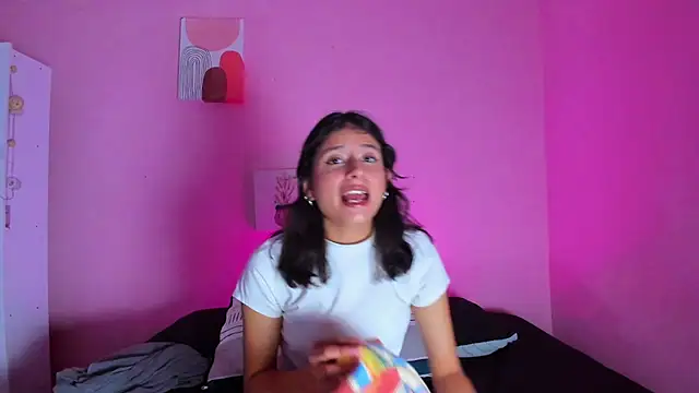 Georgina Ferri  online show from November 1, 5:15 pm