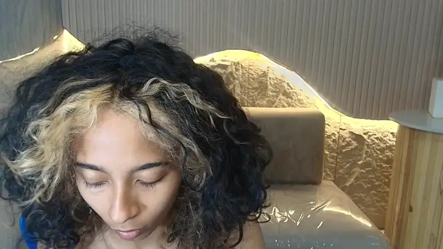 Agnis ink r online show from October 27, 12:53 pm