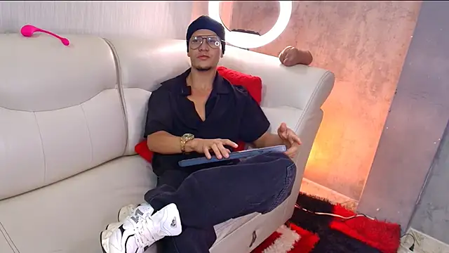 Manuel FPG online show from March 15, 3:07 pm