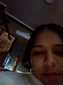 Snapshot of lizz_tay chatting on October 27, 7:56 am lizz tay online show from October 27, 7:56 am