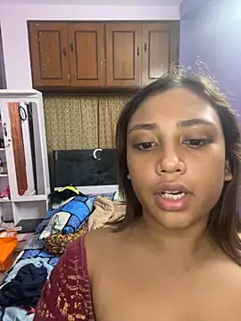 Snapshot of goodvibesonly44445 chatting on October 29, 2:08 pm goodvibesonly44445 online show from October 29, 2:08 pm