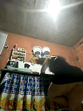 Snapshot of Jessyivonne chatting on October 2, 11:23 pm Jessyivonne online show from October 2, 11:23 pm