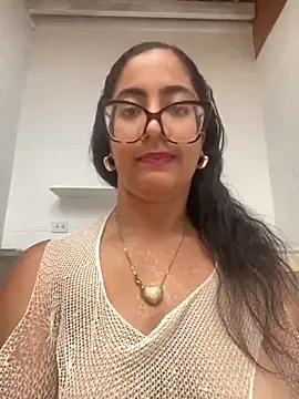 Snapshot of Jessyivonne chatting on October 17, 1:57 pm Jessyivonne online show from October 17, 1:57 pm