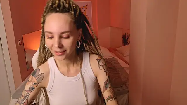 MiaGraham1 online show from November 6, 8:21 pm