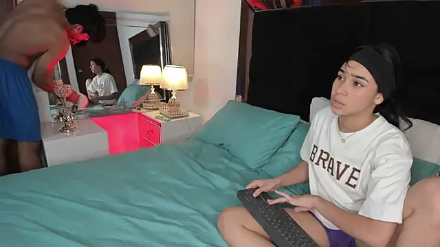 Kylie Patrick online show from September 12, 1:06 am