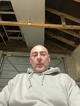 Richmcgee online show from March 2, 10:38 pm