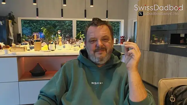 Snapshot of SwissDadbod chatting on September 26, 5:06 pm SwissDadbod online show from September 26, 5:06 pm