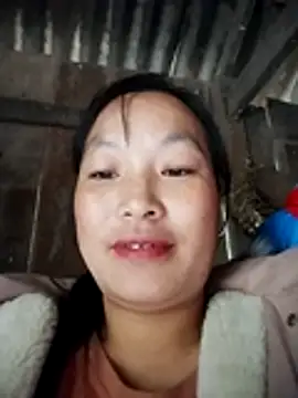 Snapshot of miss-su chatting on November 21, 1:04 am miss-su online show from November 21, 1:04 am