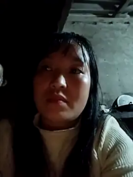 miss-su online show from December 19, 10:22 am