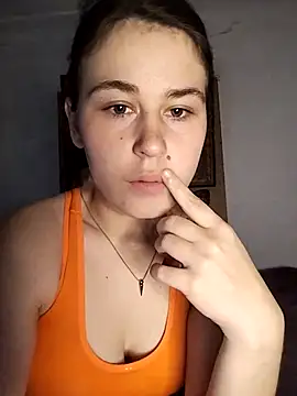 Snapshot of ToryTayler chatting on May 9, 7:41 pm ToryTayler online show from May 9, 7:41 pm