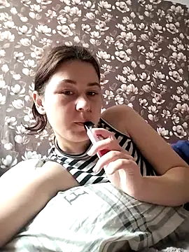 Snapshot of ToryTayler chatting on July 23, 12:25 pm ToryTayler online show from July 23, 12:25 pm