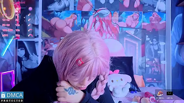 Snapshot of CandyKane06_ chatting on October 25, 1:35 am CandyKane06 online show from October 25, 1:35 am