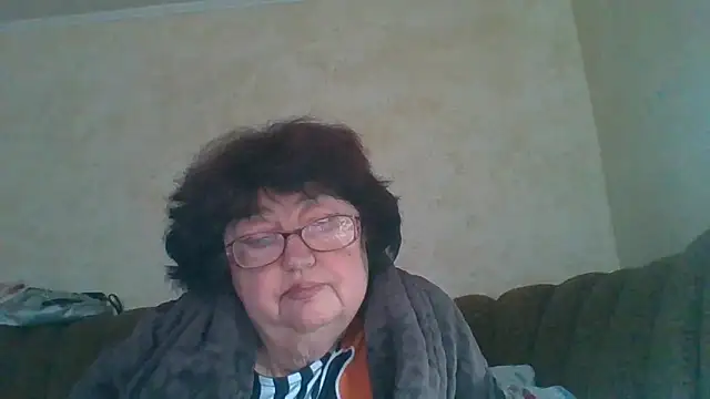 Snapshot of MilaSky5303 chatting on October 16, 10:27 am MilaSky5303 online show from October 16, 10:27 am
