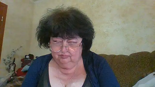 MilaSky5303 online show from May 22, 9:20 pm