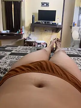 Snapshot of indianshycouple chatting on July 7, 6:47 am indianshycouple online show from July 7, 6:47 am