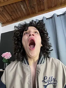 TeensNews18 online show from February 20, 11:22 am