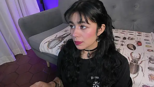 flower smith  online show from March 4, 11:49 am