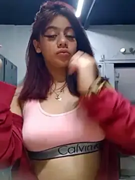 Julieth brown  online show from February 17, 7:53 pm