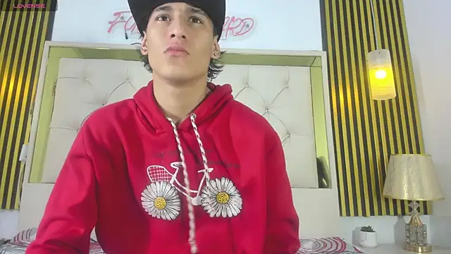 Snapshot of Just18Jake chatting on September 14, 6:18 pm Just18Jake online show from September 14, 6:18 pm