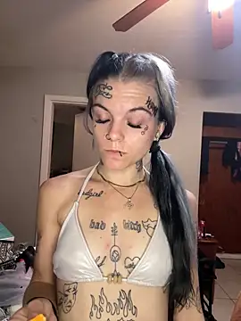 ittybittymeryssa online show from March 10, 10:31 am