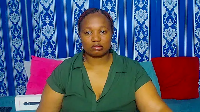 JUICEYLIPS333 online show from December 20, 5:47 am