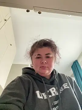 Snapshot of AliceCurlyX chatting on December 14, 11:04 am AliceCurlyX online show from December 14, 11:04 am