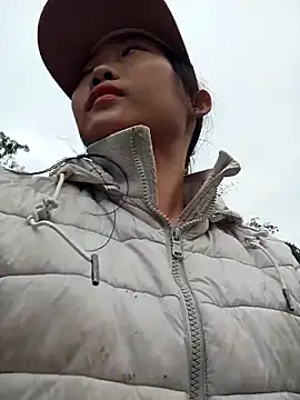 Ananine online show from December 4, 12:31 am