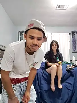 Snapshot of bigb499 chatting on September 27, 7:24 am bigb499 online show from September 27, 7:24 am