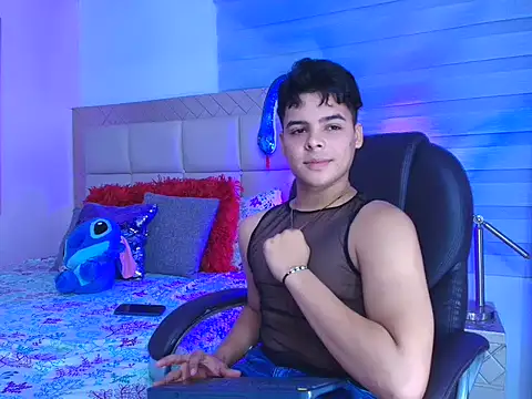 Snapshot of stewart_mateo_ chatting on September 9, 2:55 am stewart mateo online show from September 9, 2:55 am