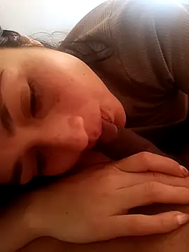Snapshot of Caroalexiss chatting on October 20, 2:06 pm Caroalexiss online show from October 20, 2:06 pm