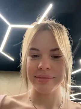 Snapshot of SMELLSEX chatting on December 17, 7:42 pm SMELLSEX online show from December 17, 7:42 pm