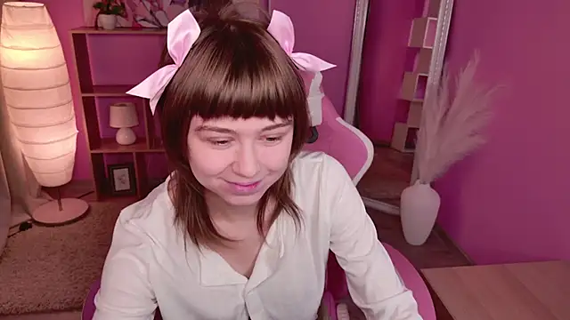 Katie ktk online show from November 25, 4:40 pm