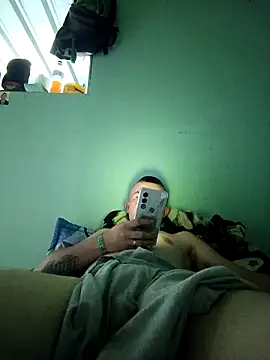 Loquendo2201 online show from March 11, 9:21 pm