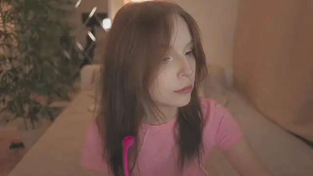 claire bennett online show from September 30, 10:15 pm