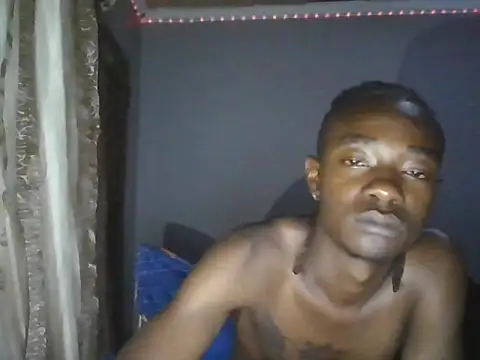 Nykho17 online show from November 1, 9:28 pm