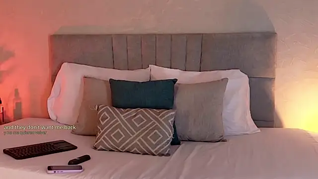 Snapshot of sophie_rojas chatting on May 25, 8:59 pm sophie rojas online show from May 25, 8:59 pm