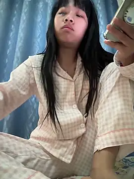 jingjing005 online show from April 28, 7:46 am