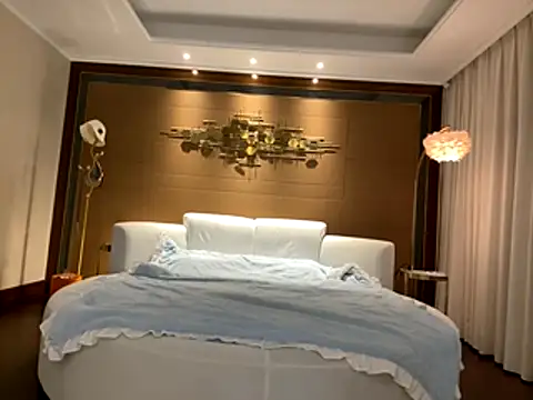 yuer2563 online show from November 1, 2:52 pm