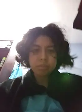 Snapshot of Syndel23 chatting on October 2, 12:28 am Syndel23 online show from October 2, 12:28 am