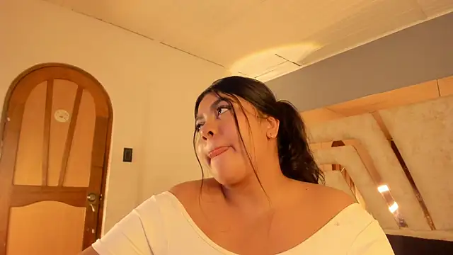 BellaBoobs  online show from April 27, 7:56 pm